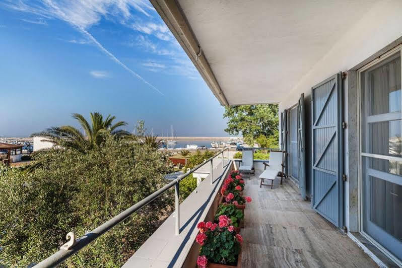 Hotel Residence Hibiscus La Caletta Exterior foto