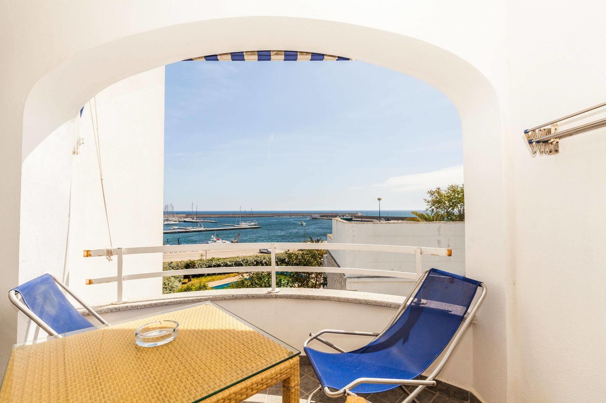 Hotel Residence Hibiscus La Caletta Exterior foto